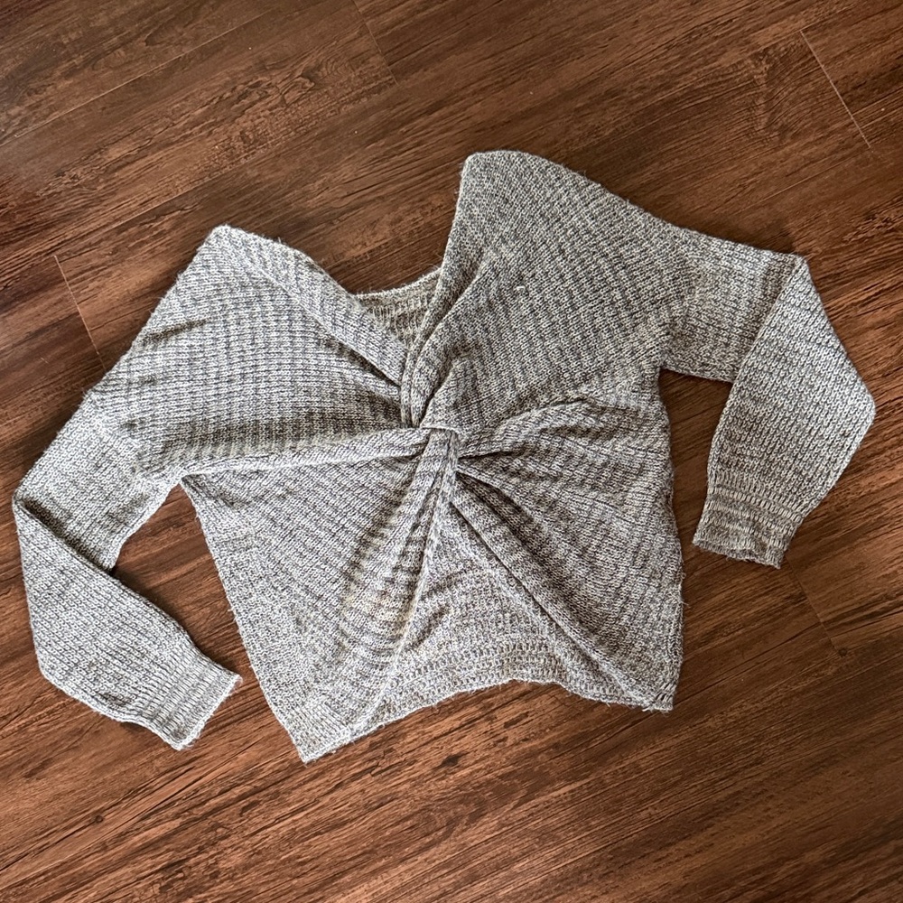 Absolutely Creative Worldwide Gray V-Neck Sweater
